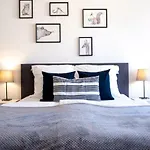 Helles Design-Appartement an der Messe